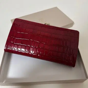 TOPKAPI 가마구치 장지갑 에나멜 악어 무늬