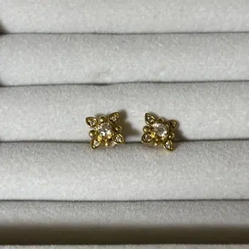 페스타리아 귀걸이