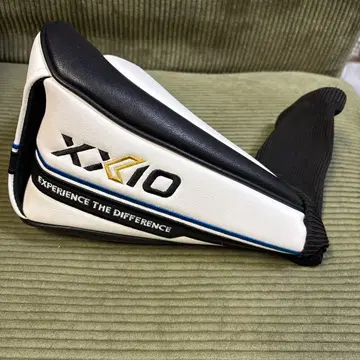 XXIO 드라이버용 골프헤드커버 화이트/블랙 선착순 최종 가격 인하