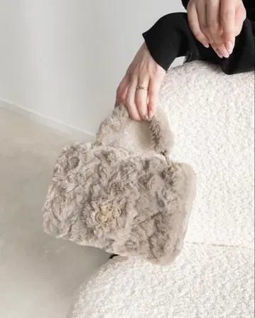 RANDA 2WAY 모노그램 파츠 퍼 백