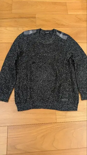 [ BLACK LABEL ] 새상품급 니트 스웨터 블랙 체크 M