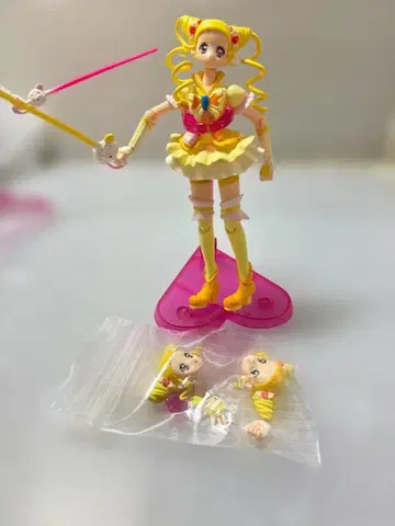 S.H.Figuarts Yes! 프리큐어 5 GoGo! 큐어 레모네이드