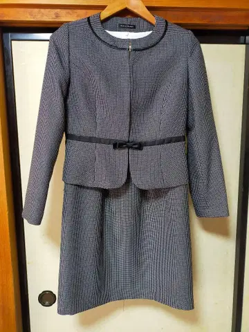 도트 무늬 정장 세트 (자켓 원피스) 사이즈 13AR