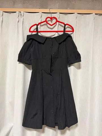 블랙 오프숄더 미니 원피스 M