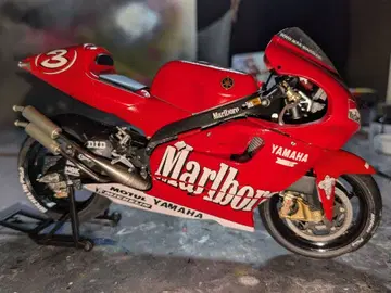 타미야 01 YZR500 비아지 사양 완성품