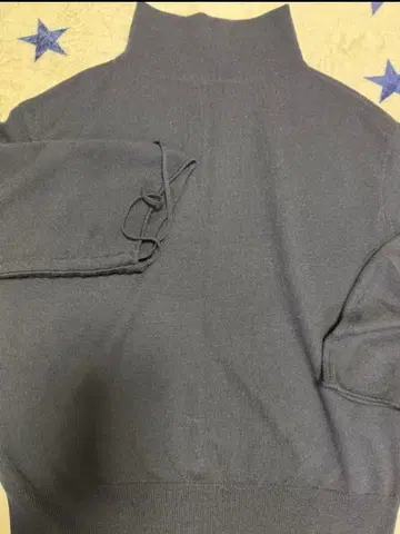 자유구 하이넥 니트 스웨터 사이즈 38 소매 디자인 있음