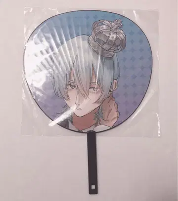 음침한 캐릭터 러브코미디 ash 부채 아이돌