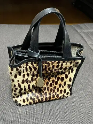 FURLA 레오파드 무늬 백