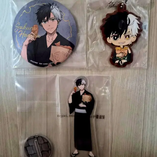 윈브레 사쿠라 하루카 굿즈 세트 캔뱃지 아크릴스탠드 키링