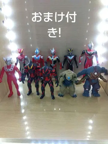 울트라맨 시리즈 피규어 세트 10체, 덤 파치소프트 비닐