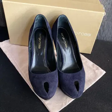 세르지오 로시 새상품급 펌프스 하이힐 통굽 스웨이드 퍼플