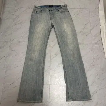 GUESS FALCON-KEEN BODY 플레어 데님