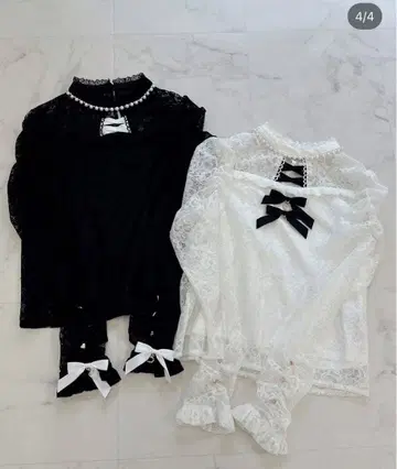 블랙 데콜테 레이스업 상의 ROJITA