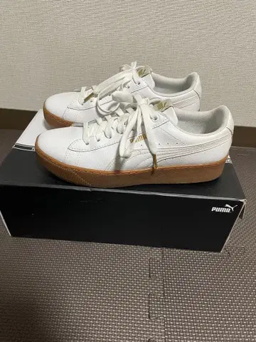 새상품급 PUMA 화이트 25cm 착용 1회