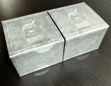 Hirono Monsters' 카니발 시리즈 받침대 POPMART