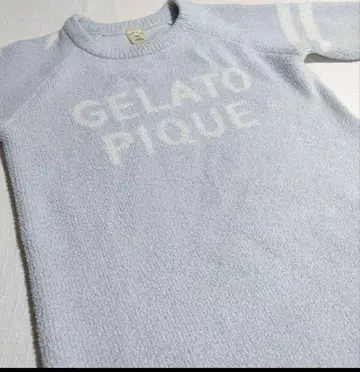 [ 인기 ] 젤라또피케 프론트 로고 복슬복슬 룸웨어 원피스