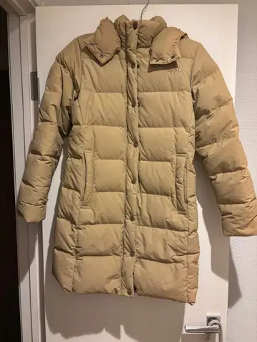 THE NORTH FACE 베이지 다운 자켓