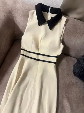 velique 드레스 카라 부착