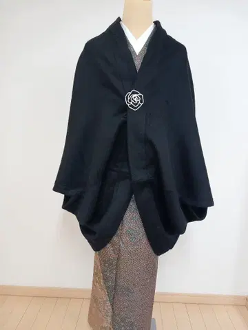 가볍고 따뜻한 울 겉옷 겸용 코트 일본제 프리 사이즈 블랙