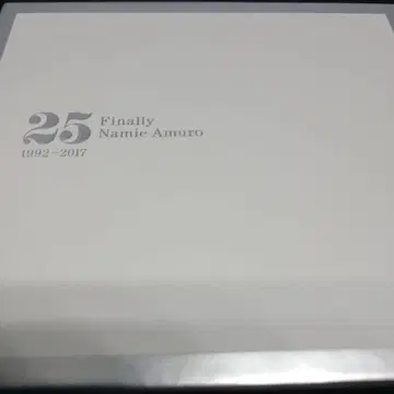 아무로 나미에 Finally 25주년 베스트