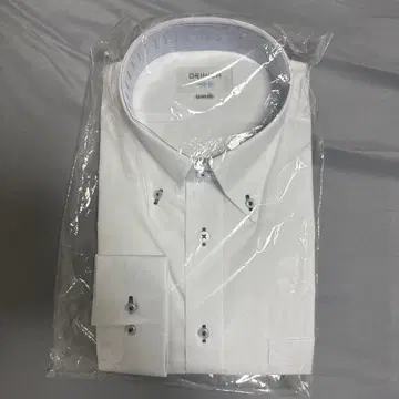 긴팔 와이셔츠 화이트 스트라이프 버튼 다운