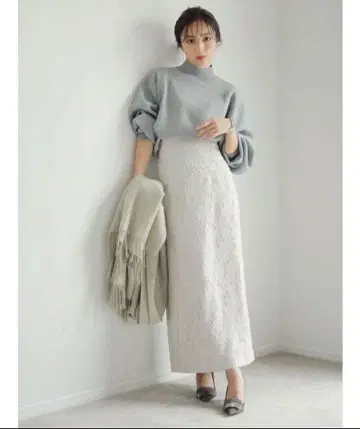 anuans 아뉴앙스 자카드 타이트 스커트