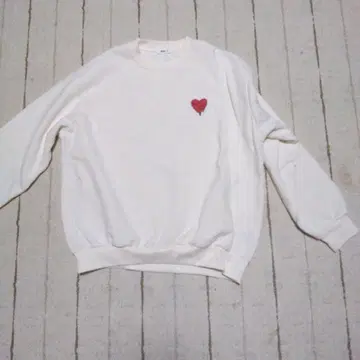 WEGO 아이보리 하트 로고 니트 M