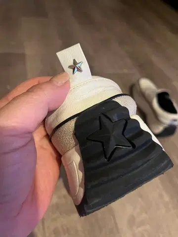 누벨 보그 슬립온