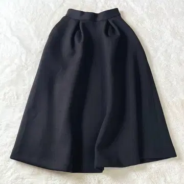 UNFILO 뷰티 폼 저지 볼륨 플레어 스커트