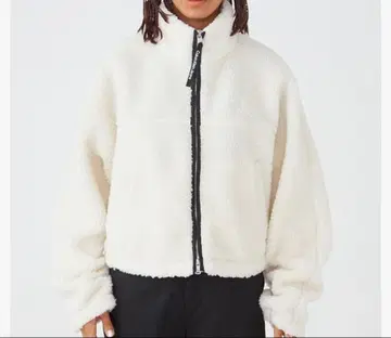 캘빈클라인 CALVIN KLEIN 크롭 쉘파 자켓