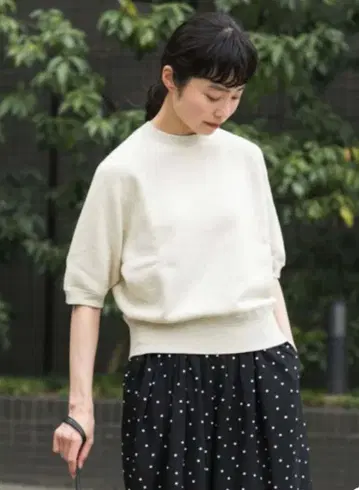 카구레 코튼 리오셀 반팔 맨투맨