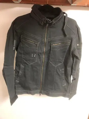 아이즈 프론티어 3점