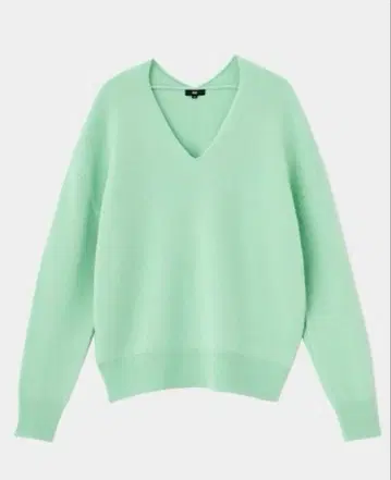 새상품 PLST 플라스테 엑스트라 파인 메리노울 미들 게이지 V넥 스웨터