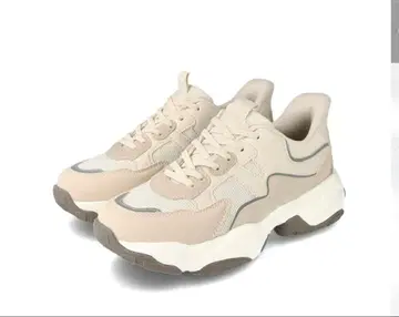 하아츄 스니커즈