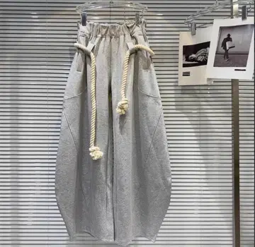 [ 가격 인하 ] Y2K 와이드 실루엣 디자인 스웨트 팬츠 로프 벨트