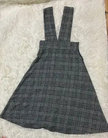 체크 무늬 서스펜더 스커트 그레이 계열