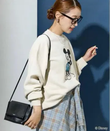 새상품 프릭스스토어 디즈니 미키마우스 맨투맨 아이보리