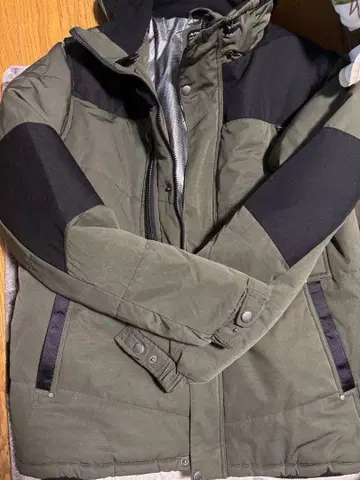 FieldCore 후드 부착 자켓 3L