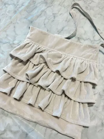 Heather 프릴 숄더백 베이지