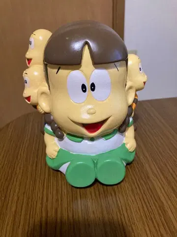 마법사 샐리 요시코와 세쌍둥이 남동생 말하는 인형