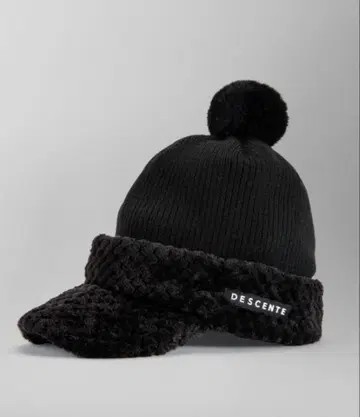 [새상품급] DESCENTE 블랙 폼폼 캡
