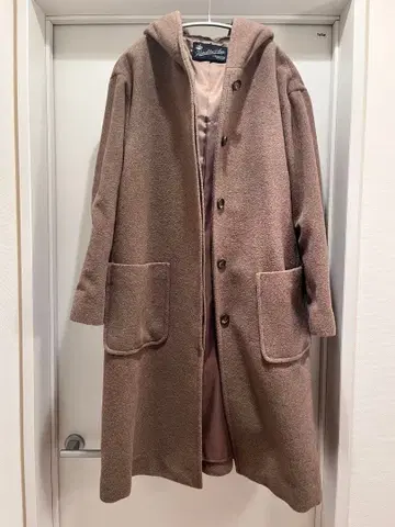 어반 리서치 서니 레이블 후드 부착 롱 코트