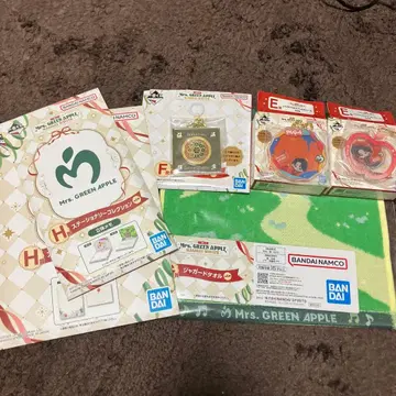 Mrs. GREEN APPLE 키링 세트