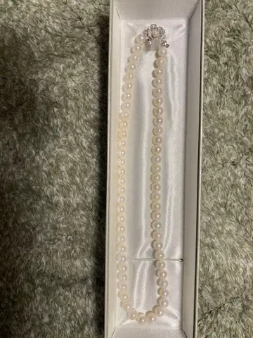 진주 목걸이 C