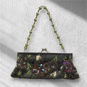 새상품급 빈티지풍 비즈 자수 핸드백 가마구치 앤티크풍 카키