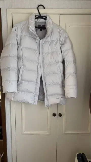 (사이트 내 최저가)몽벨 실버 다운 자켓 s