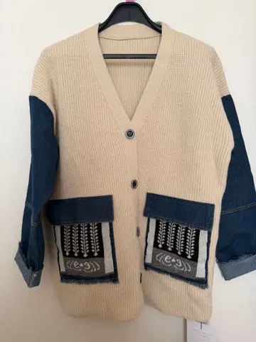 ABITOKYO 이소재 절개 디자인 가디건 / 프리 사이즈 미사용 새상품