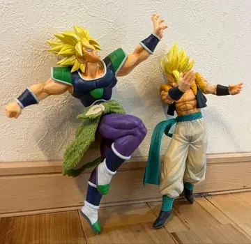 드래곤볼 초사이어인 오지터 브로리 피규어