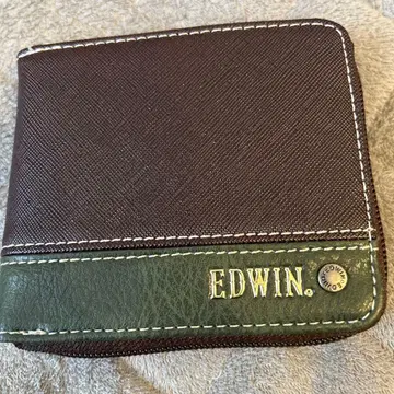 EDWIN 이단 접이식 지갑 지퍼 블랙/그린