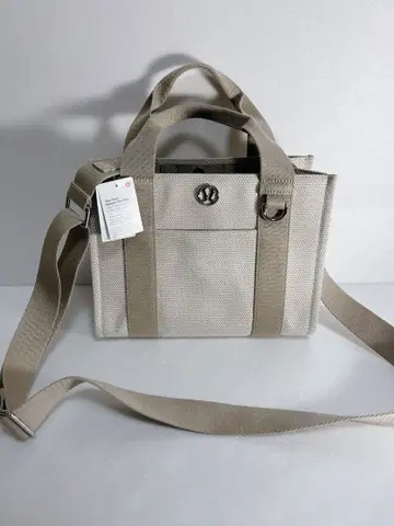 lululemon 택 포함 새상품 미니 토트 4.5L 2WAY